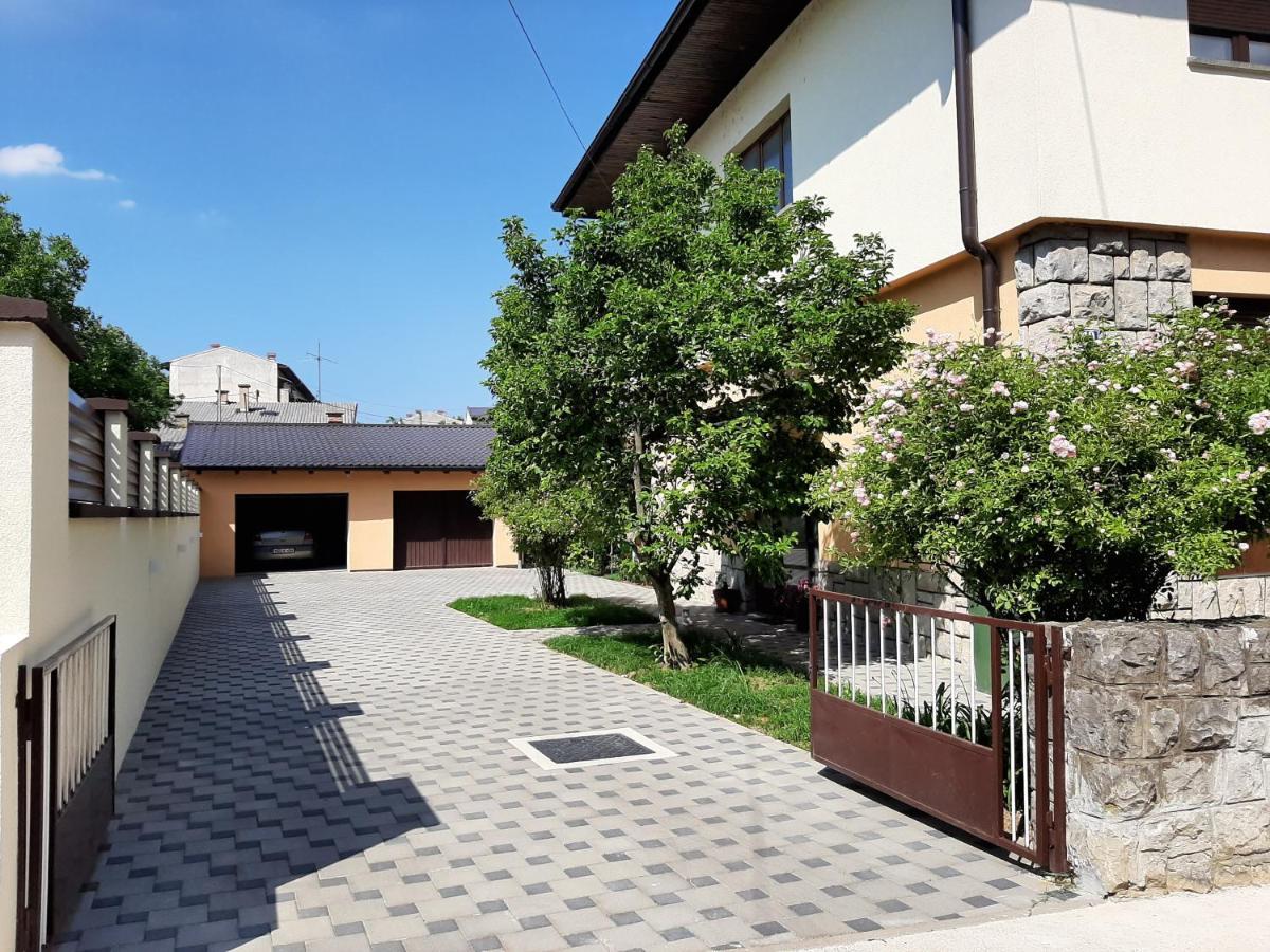 Ferienwohnung Magnolija Banja Luka Exterior foto