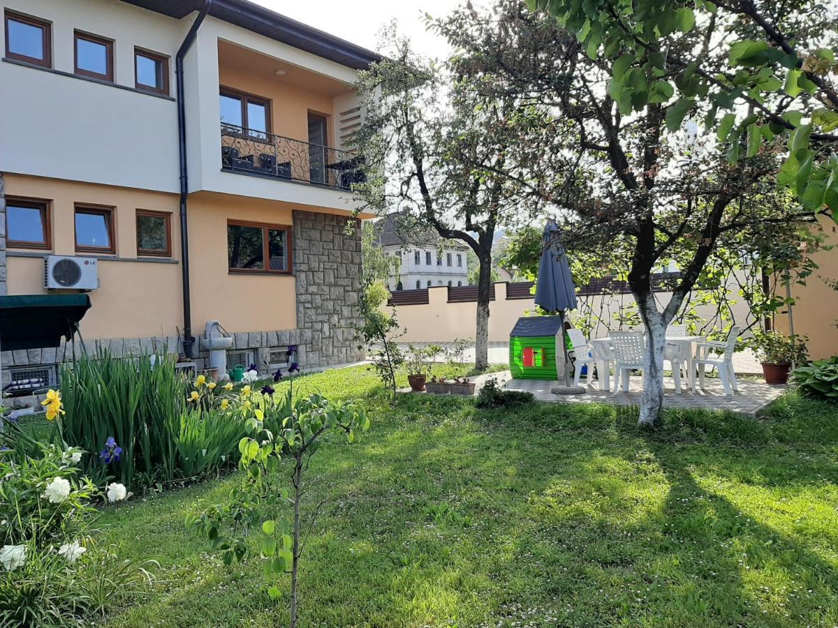 Ferienwohnung Magnolija Banja Luka Exterior foto
