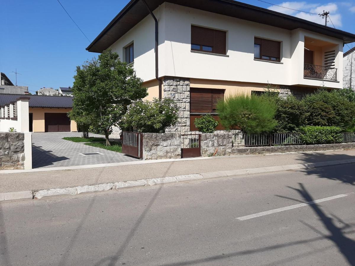 Ferienwohnung Magnolija Banja Luka Exterior foto