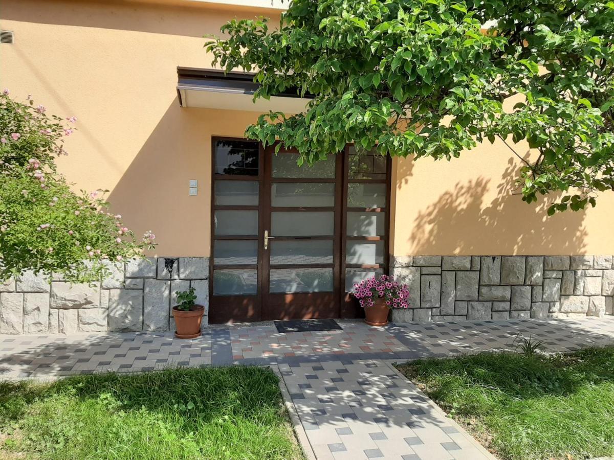 Ferienwohnung Magnolija Banja Luka Exterior foto